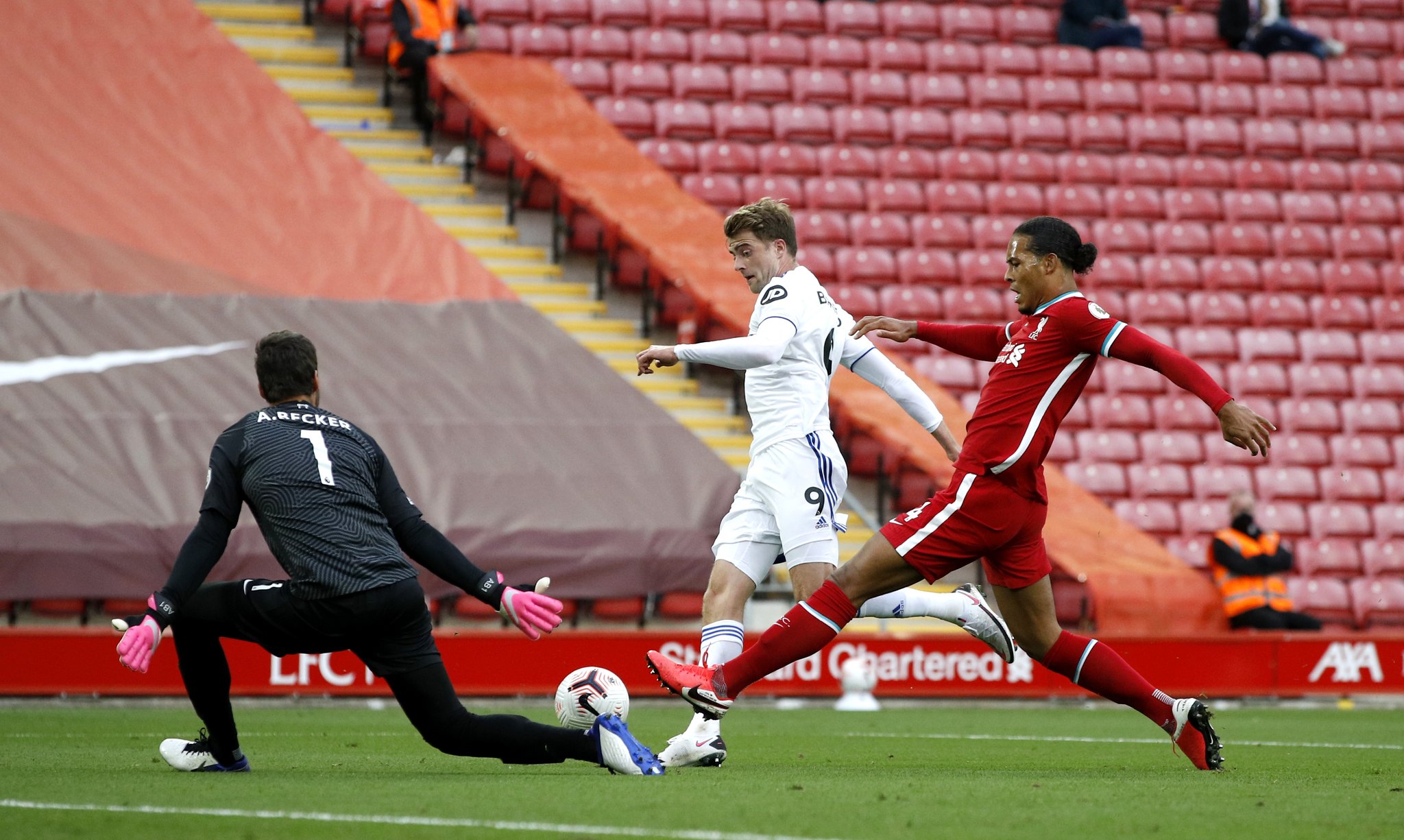 从赛程表上 从赛程表上